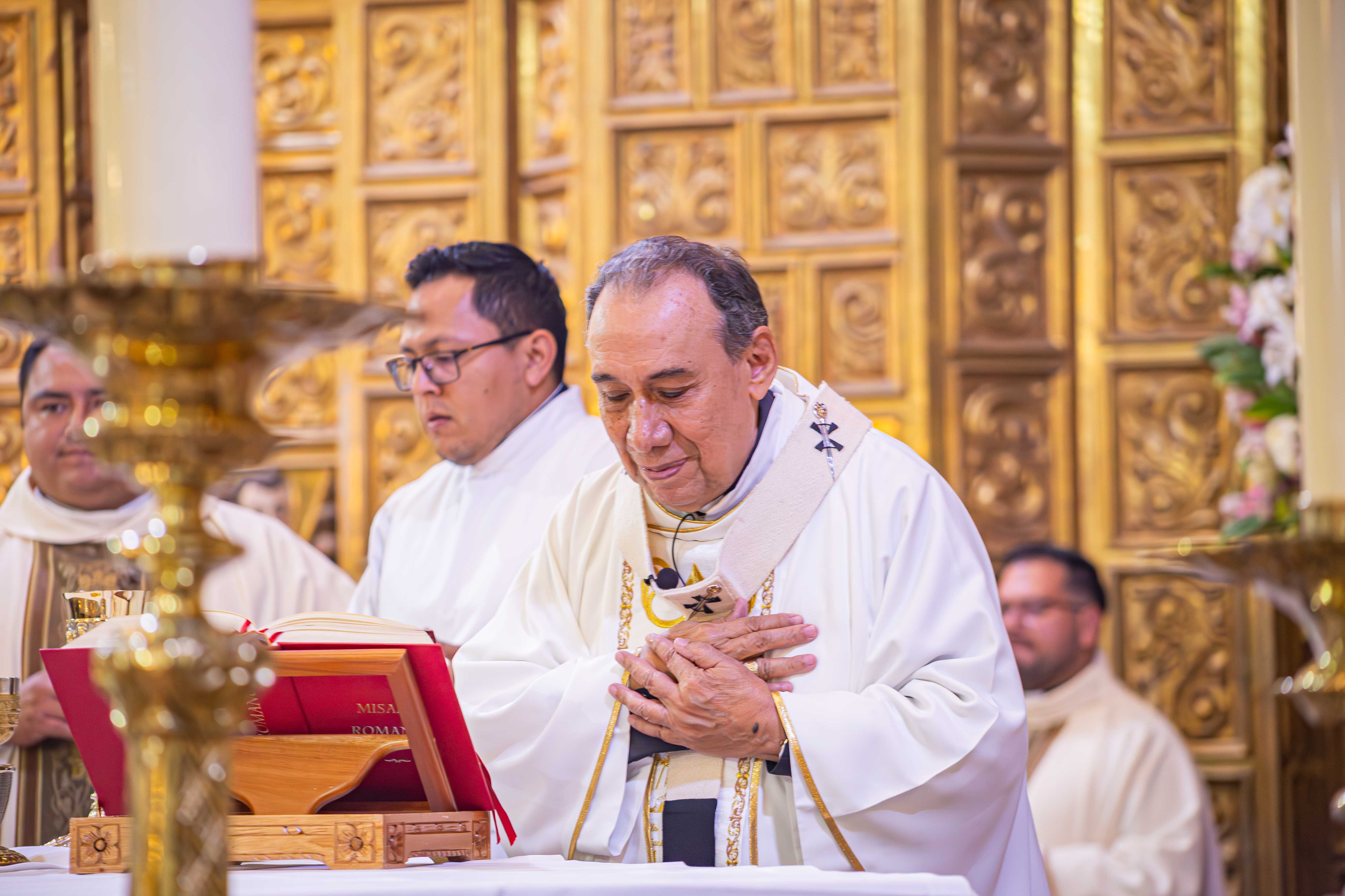 HOMILÍA EN EL IV DOMINGO DE PASCUA 